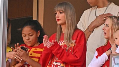 Will Taylor Swift be at the Chiefs’ game in Germany? Travis Kelce wouldn’t say
